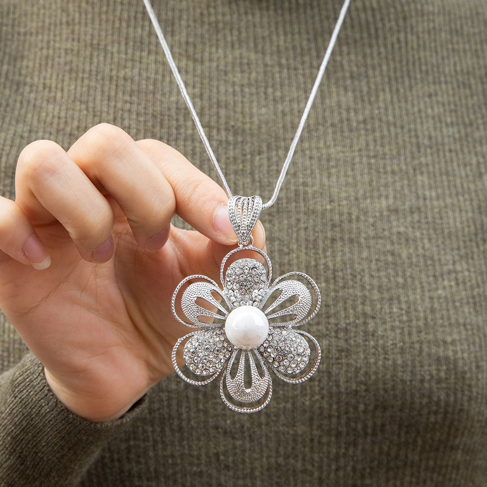 simple diamond flower long pendant necklace