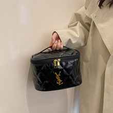 高颜值韩版新款手提大容量化妆包百搭便携收纳包轻奢旅行洗漱包女