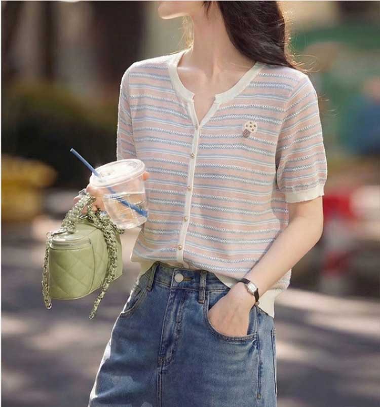 Áo cardigan nữ cổ V sọc kẻ ngang tay ngắn cài nút mỏng nhẹ mùa hè — xanh lam, xanh lá cây chi tiết 2