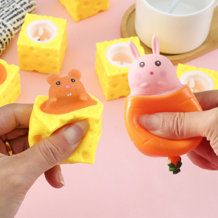 Creative decompression cute cheese mouse Cup pinch music squeeze vent squirrel Cup decompression toy in stock wholesale