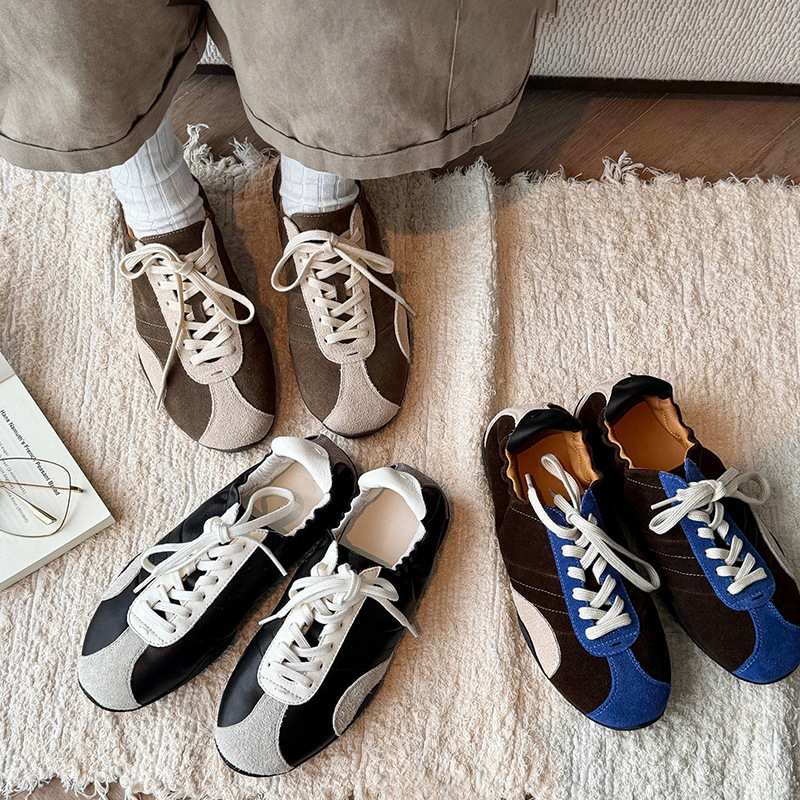 Retro niche color-blocked round-toe German training shoes 2026 new versatile lace-up casual outdoor sports style women's sneakers Retro niche color-blocked round-toe German training shoes 2026 new versatile lace-up casual outdoor sports style women's sneakers