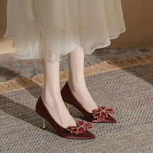 红色婚鞋冬季女秀禾服新娘鞋2024年新款中式小众不累脚结婚高跟鞋