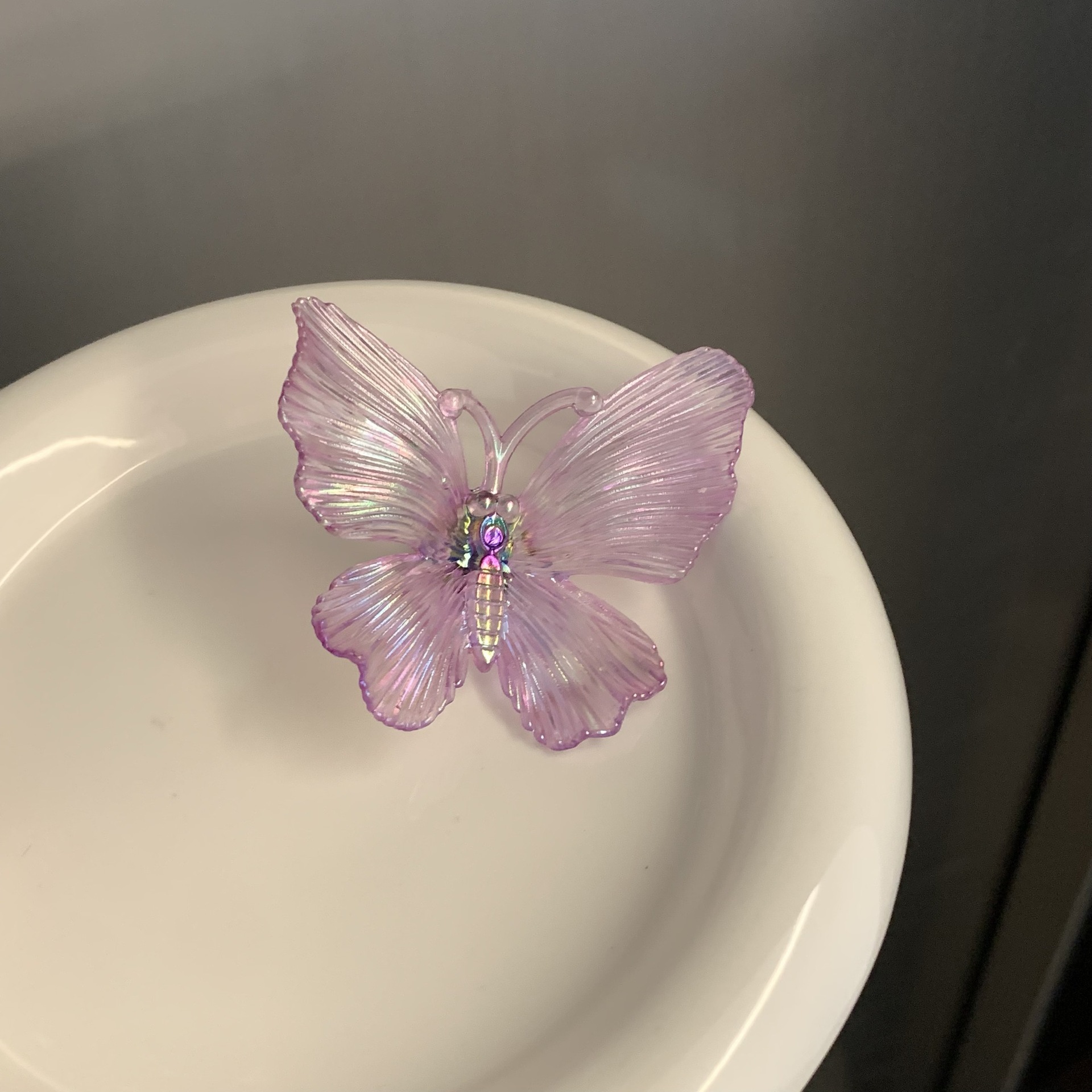 Original nuevo estilo suave púrpura mariposa flor flor agujero zapatos flor primavera y verano hebilla de zapatos accesorios desmontables de bricolaje