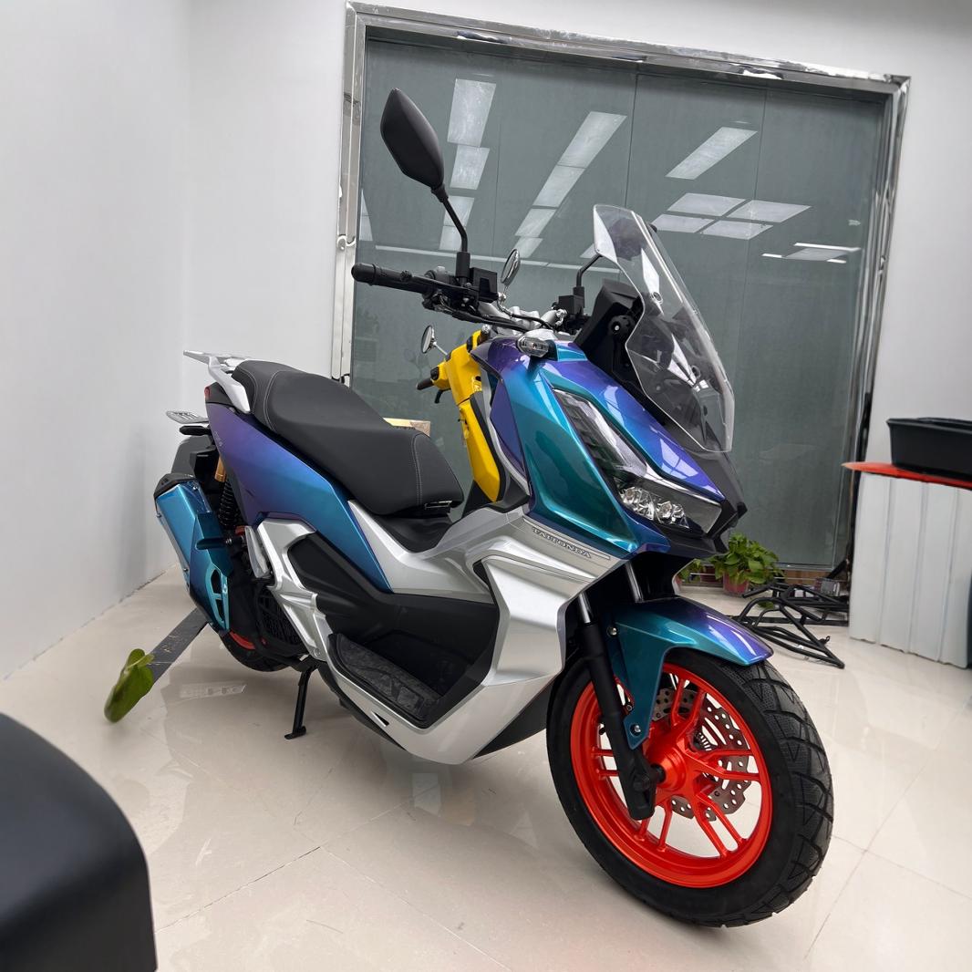 Exportación de modelo transfronterizo ADV150 motocicleta de pedal grande