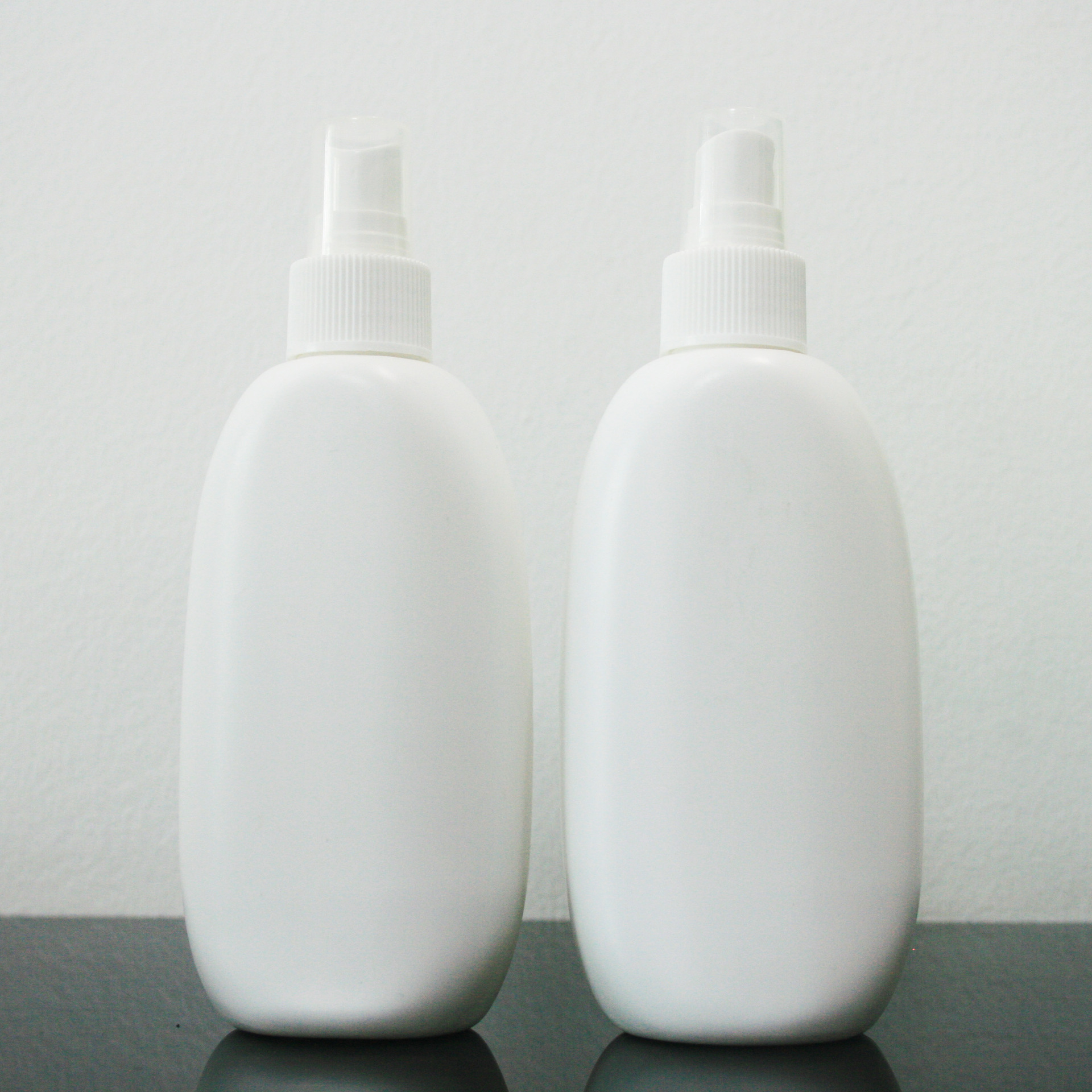 200ml喷雾瓶 PE化妆品瓶 喷雾瓶 香水喷雾瓶 喷雾塑料瓶