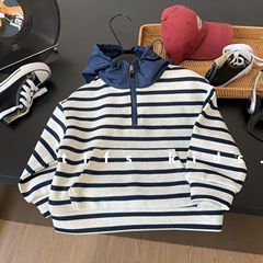 子供の春のモデルは帽子の衛衣の2025男の子供の韓国版のカジュアルな上着の赤ちゃんのゆったりとしています。