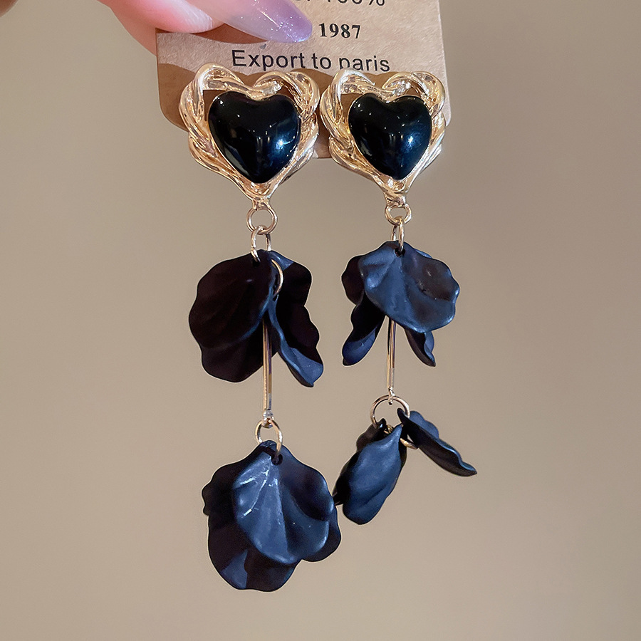 銀の針の黒色の水晶の項の幾何学のピアスの小さい大衆の百合のイヤリングのファッションの気質の軽くて豪華な高級感の耳飾りの卸売り