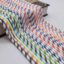 �S��ֱ�N5mm�����g�c�A�K Ь��Ь�����b�o�ϰ׵��g��ɫ�c�K�����l