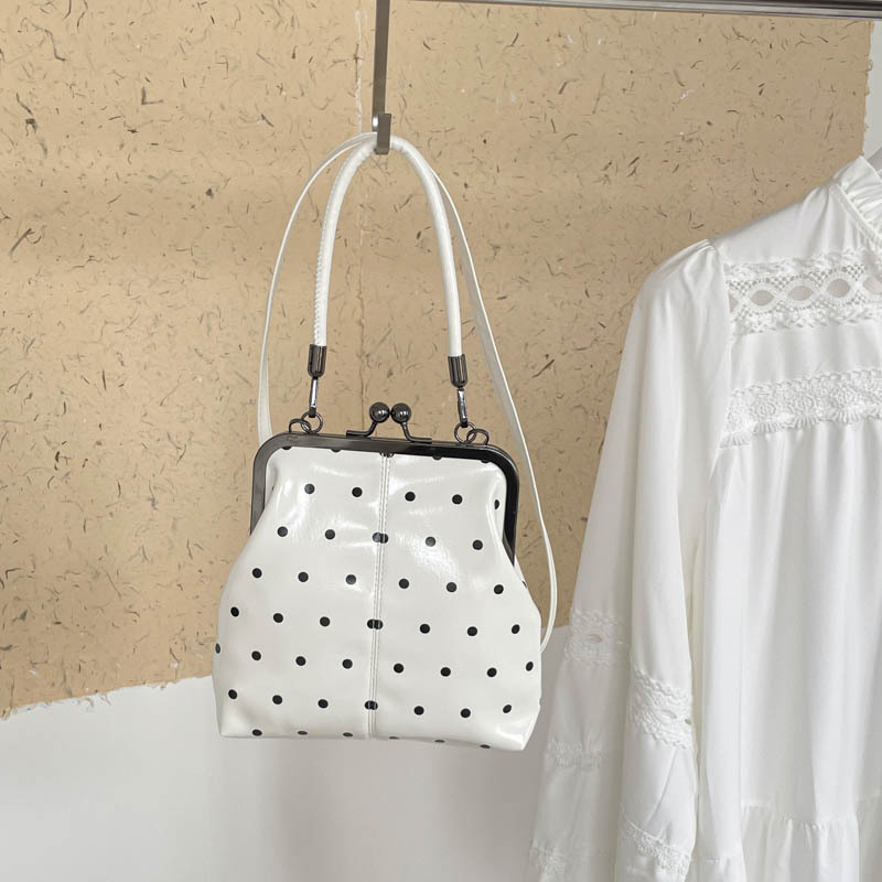 Fashionable and stylish large-capacity trendy polka dot personalized women's 2026 new exquisite handbag and crossbody bag