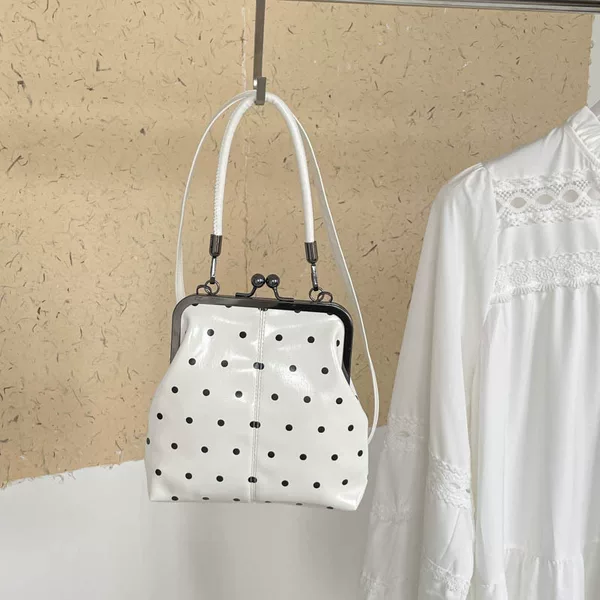 Fashionable and stylish large-capacity trendy polka dot personalized women's 2026 new exquisite handbag and crossbody bag