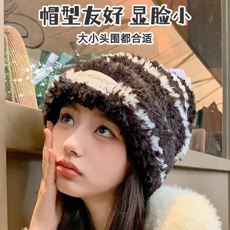 女性用の新しい秋と冬の豪華な帽子、韓国スタイル、多用途、暖かく厚みのある、かわいいニット帽、顔が見える小さな豪華な雪の帽子|undefined