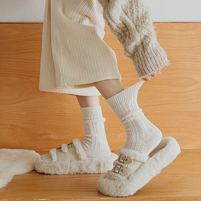 Patrón de cáñamo de otoño e invierno de cachemira de las mujeres calcetines de pelo de las mujeres de media pantorrilla de lana de color sólido grueso calcetines Mori calcetines