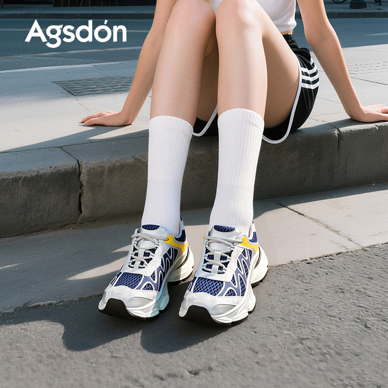 Augu Shi Deng zapatos de montaña al aire libre para mujeres otoño 2025 nuevos zapatos de carrera casuales zapatos deportivos de moda para mujeres