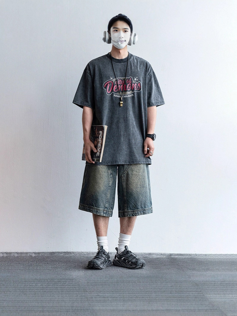 Camisas poco ropa pesada lavado con agua jeans cortos de moda masculinos retro lavado con agua nicho diseño de pantalones de piernas anchas