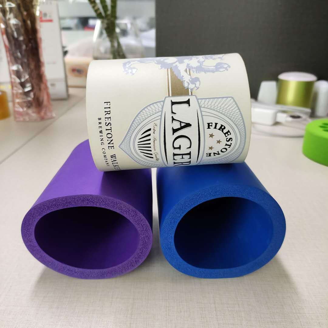 厂家直供NBR橡塑发泡杯套NBR易拉罐可乐底座杯套啤酒杯套可印刷lo