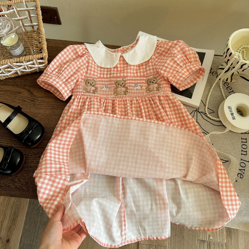 Xianning siete ropa para niños 25 nuevos vestidos para niñas Xia Yang Qi niña versión coreana del bordado a cuadros para niños mangas abullonadas