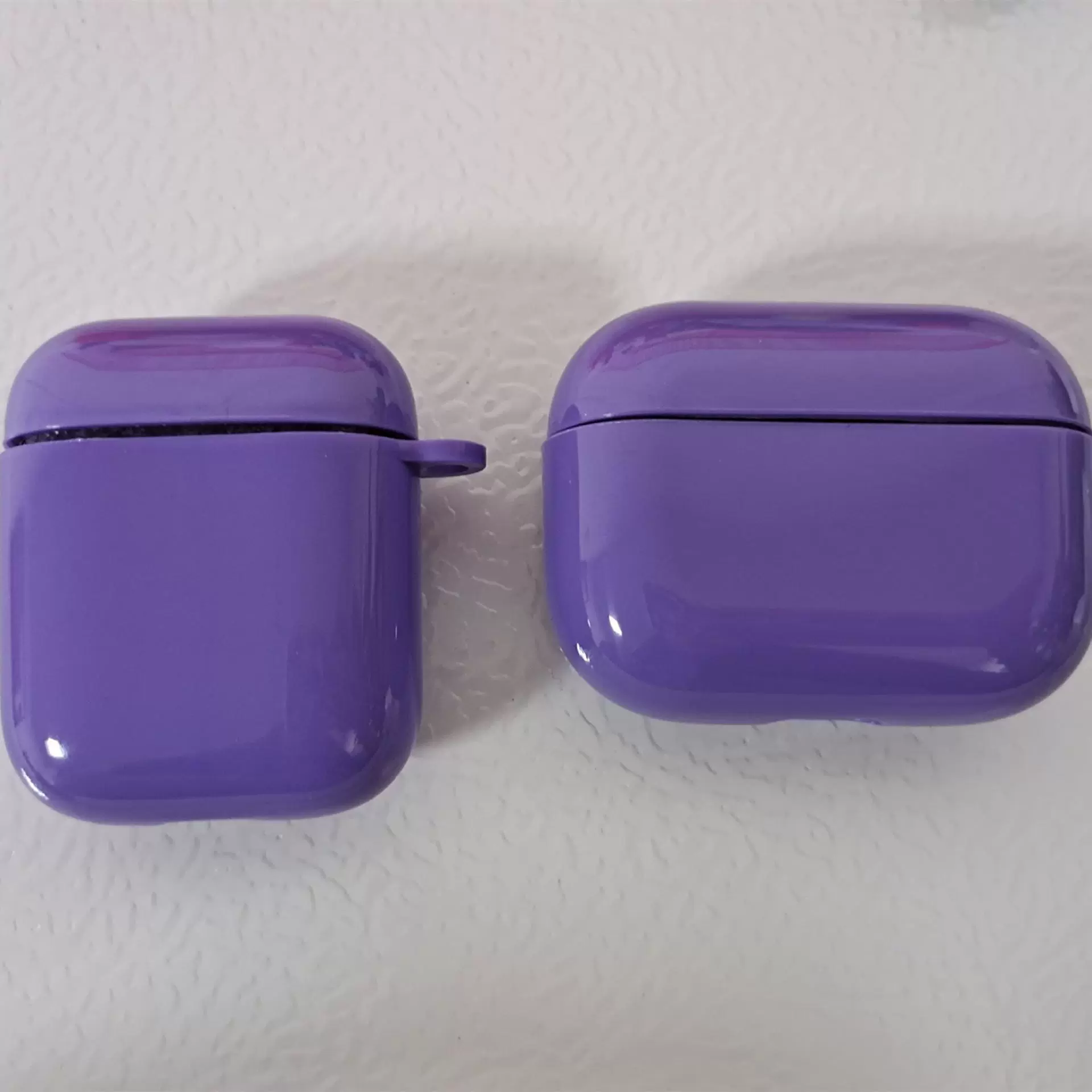 Чехол защитный (для Apple) для AirPods 1/2/3/Pro/Pro2/4 — блестящие цветовые варианты, легкий 0,024 кг