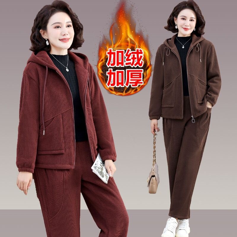 Mom's new casual sportswear set for women, featuring a hooded, fleece-lined corduroy jacket, a stylish two-piece outfit for autumn and winter, designed for middle-aged and elderly women Mom's new casual sportswear set for women, featuring a hooded, fleece-lined corduroy jacket, a stylish two-piece outfit for autumn and winter, designed for middle-aged and elderly women