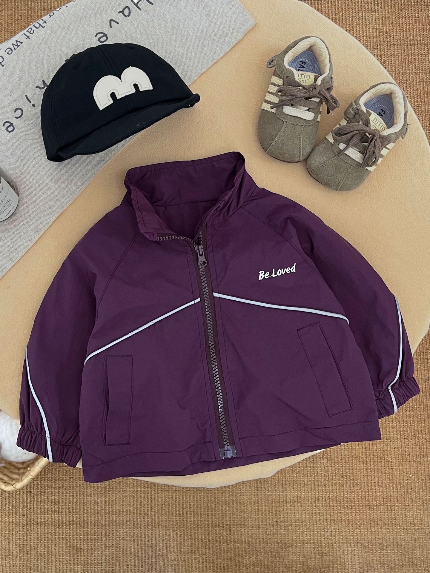 Chaqueta con capucha para niños Chaqueta para niños de primavera y otoño 2025 nueva chaqueta casual fresca y atractiva ropa de protección solar top de moda image 5