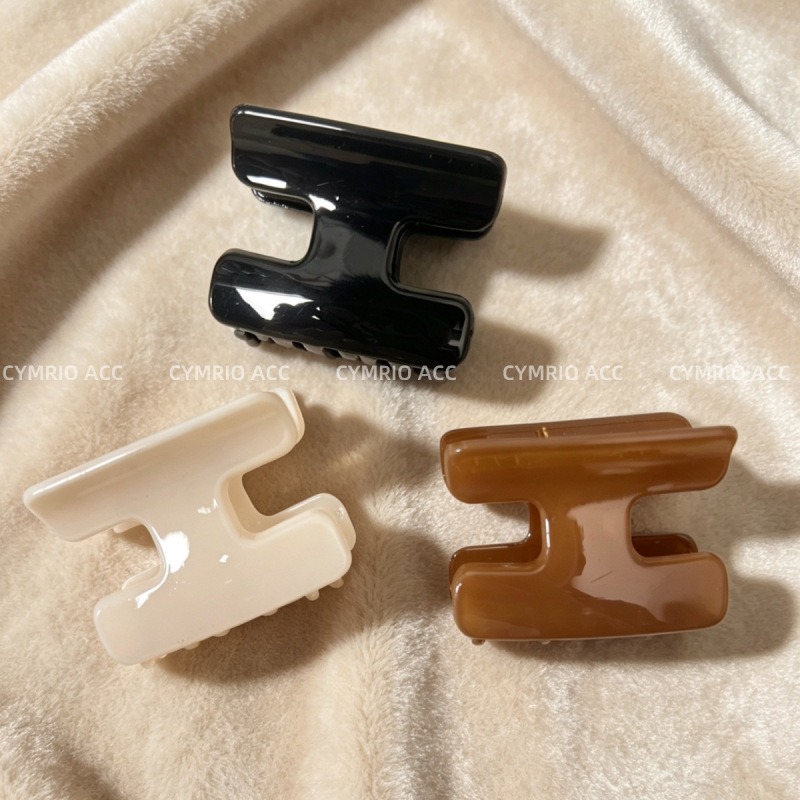 Korean Summer New Style Milkshake Color H Letter Hair Clip with a High-End Feel for Half-Tied Hair, Shark Clip Hair Accessory