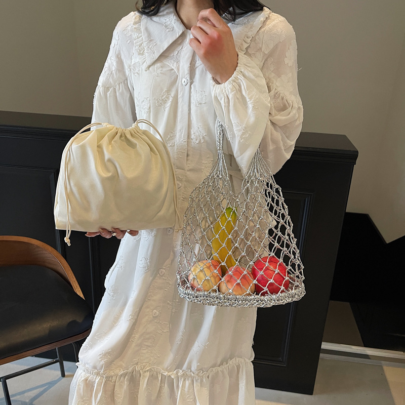 Ins nuevo bolso tejido a mano de hilo dorado y plateado de color sólido, bolso femenino de mano de moda de moda, bolso de playa portátil Mori