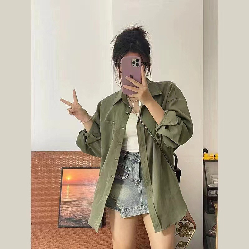 绿色长袖衬衫上衣女2023新款秋季法式设计早秋防晒开衫外套衬