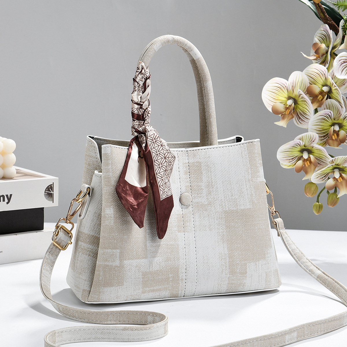 2026 nueva moda transfronteriza estriado bolso de moda de mujer gran capacidad bolso de hombro bolso de madre al por mayor
