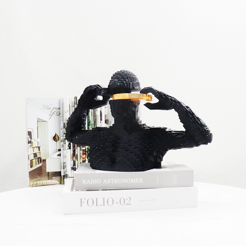 Modern minimalist creative mosaic character sculpture decoration sample room living room TV hallway bar cabinet soft decoration