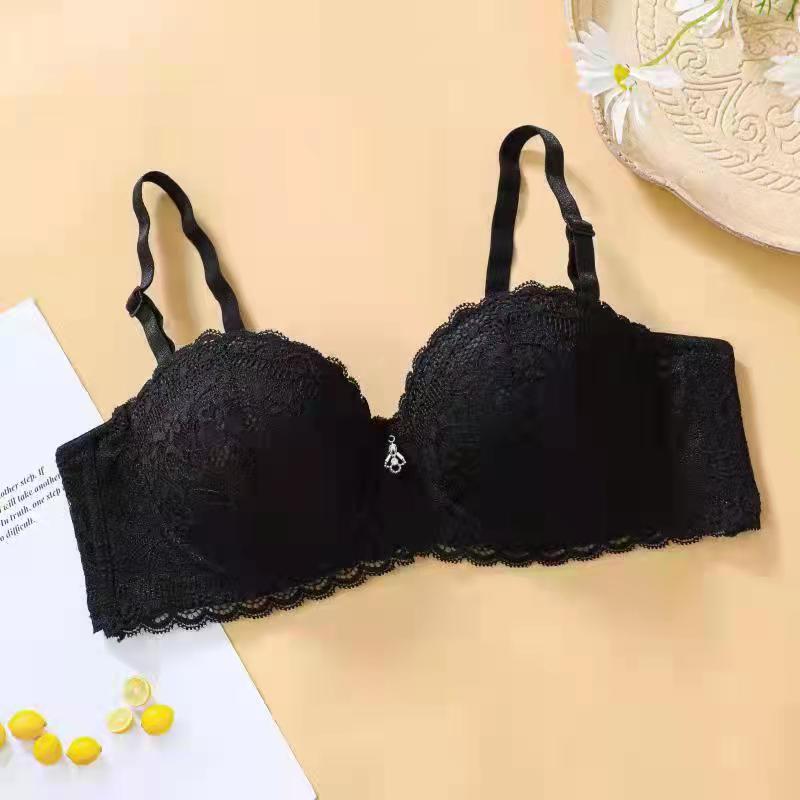 工場の現物は1/2杯半の薄いレースのブラジャーです。|undefined