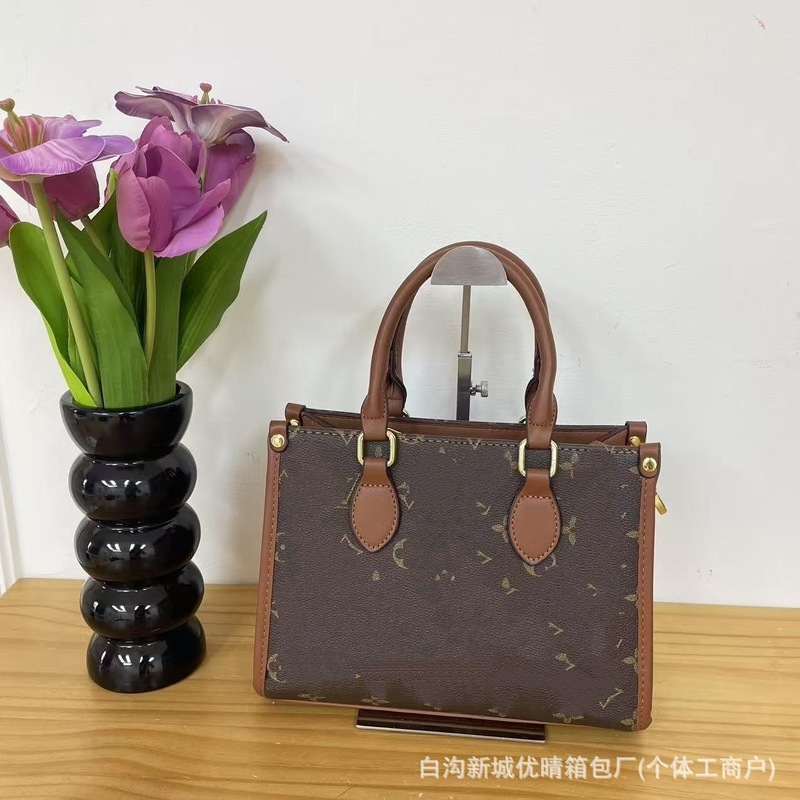 跨境新款驴家女包托特包印花购物单肩手提包白三彩直供跨境新款|undefined