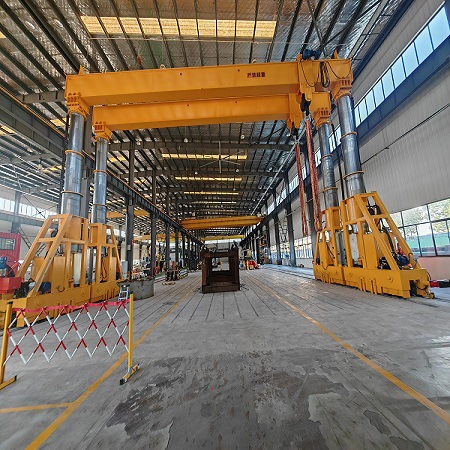 宝威起重 液压轮胎吊 大吨位液压门式起重机 机械吊运堆垛用 稳定