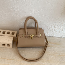 �羳2026�¿�Еr�аٴ��{�~�y����Ů�ٴ�б���K���ͨ�ڰ���