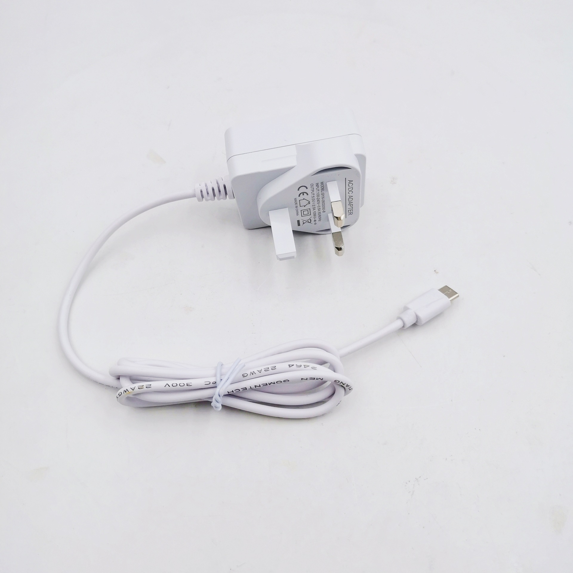 G白色英规12.6V1A 8.4V1A欧美ETLCE充电器 吸尘器双Y家电 61558标