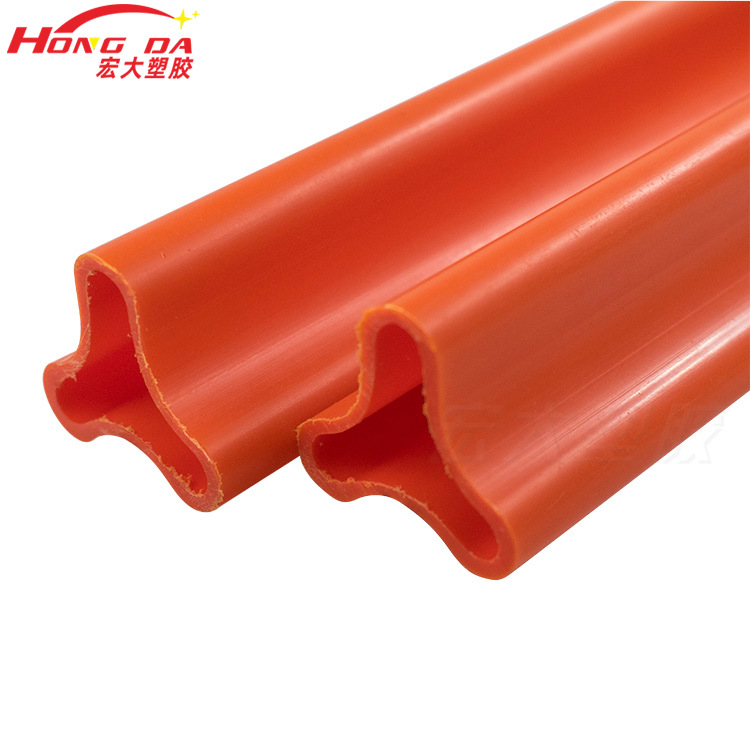 东莞厂家供应挤出PE三角管PE塑料拉管玩具管PVC塑料挤出型材