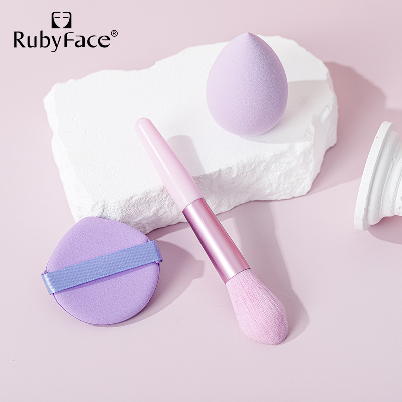 Makeup Tool Set Image 4