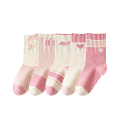 骨のない抗起球の女の子の綿の靴下の蝶結びの女の子の秋冬のファッションの靴下は筒の子供の通気性の学生を落としません。