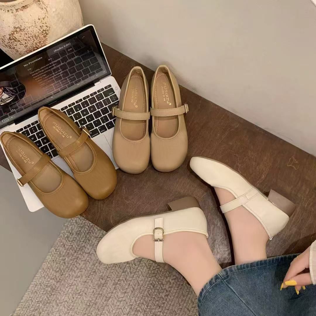 Cuero suave Mary Zhen tacones gruesos de verano nuevos zapatos de mujer de estilo universal, zapatos de base suave, zapatos de frijol para mujeres cuatro estaciones