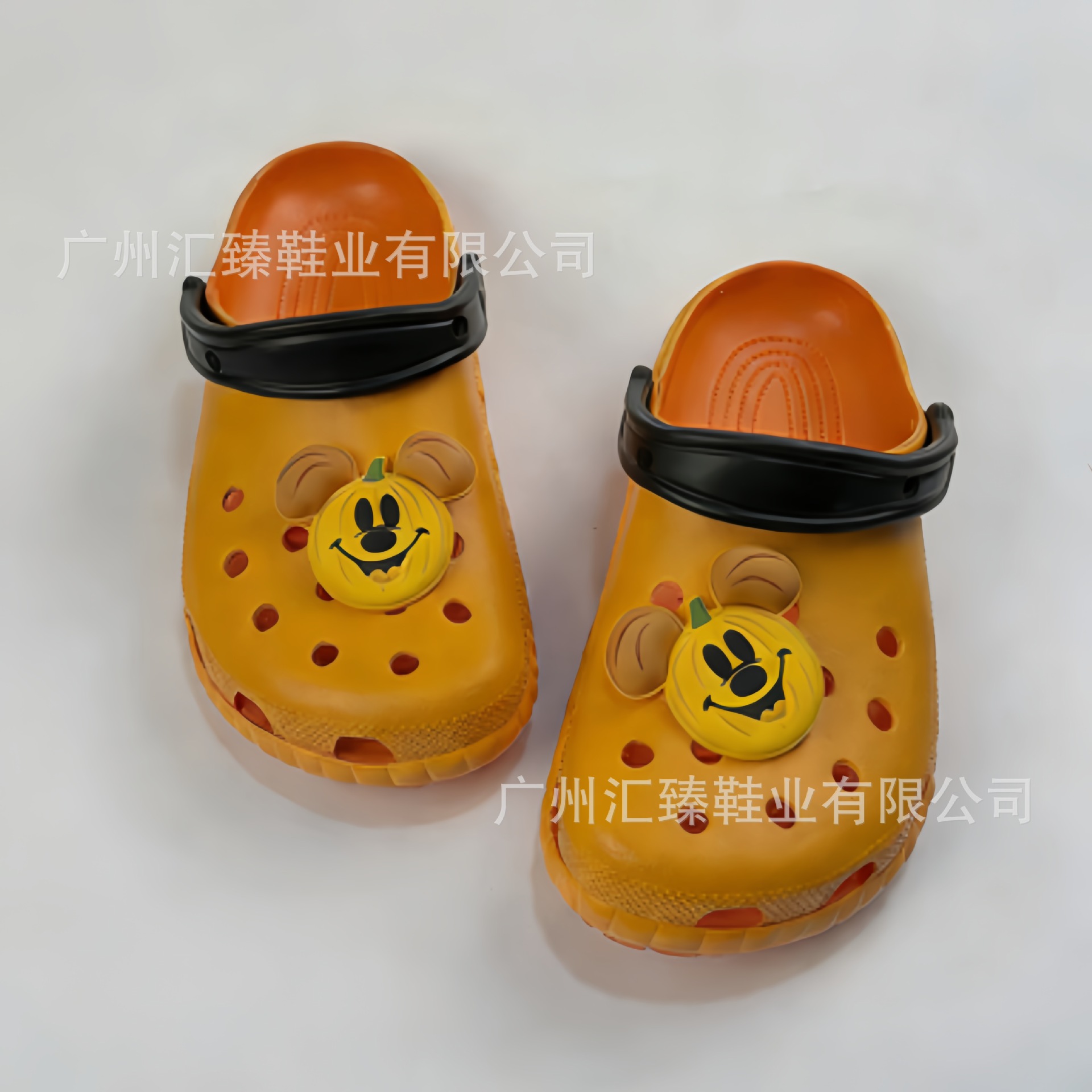 2025 nuevo monstruo Shrek padre-hijo conjunto agujero zapatos de playa tarjeta ventilada moda zapatillas transpirables