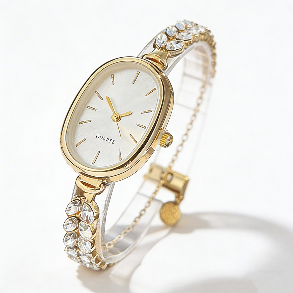 Luxurious Women's Gold Diamond-Encrusted Bracelet Watch with Oval Dial Quartz Movement, Fashionable and Elegant Women's Wristwatch Y