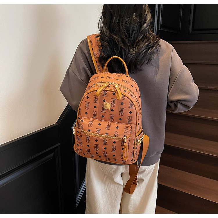 A cute little bear backpack for female college students in 2025, a new fashionable and trendy backpack with a large capacity undefined