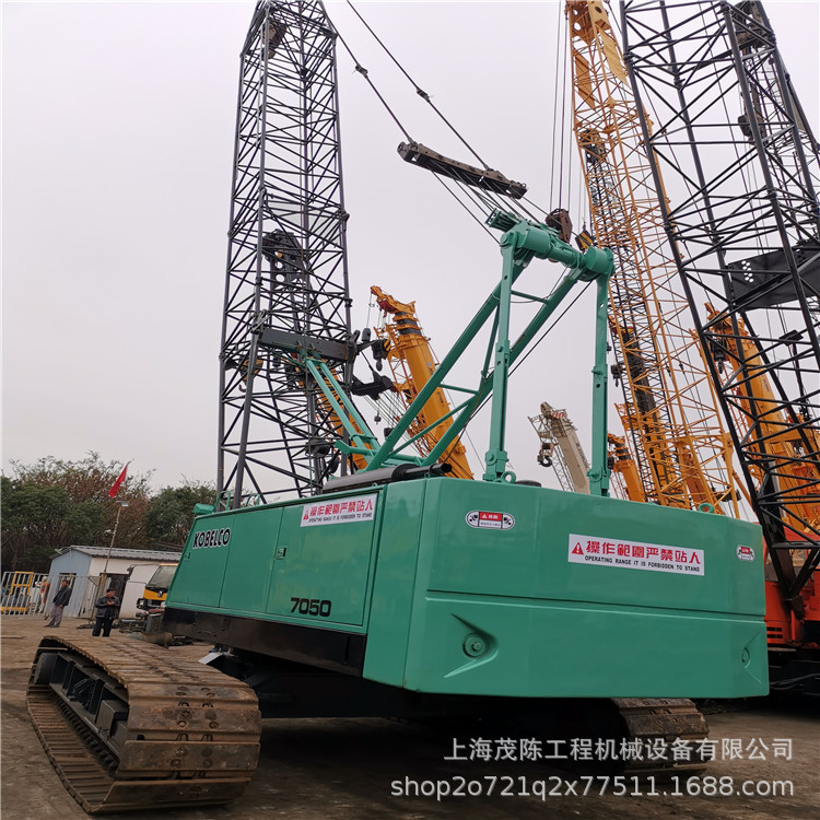 进口神钢7050二手吊车履带起重机出售 出口25吨30吨50吨100吨吊车