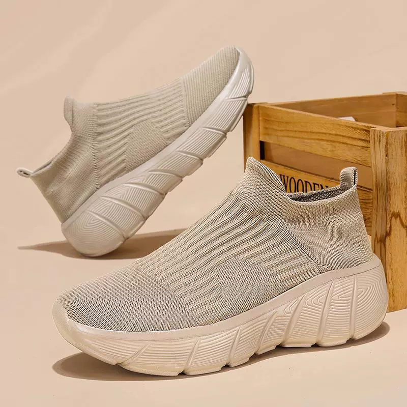 Кроссовки 2025 года, новые, для мужчин и женщин, повседневные, парные, на толстой подошве, студенческая мода, универсальные, спортивные, из трикотажной ткани.