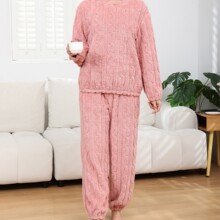 新款法兰绒厚睡衣冬季女款保暖宽松可外穿家居服秋冬提花睡衣套装