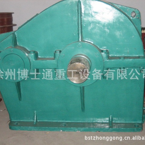 供应日产2500吨回转窑，篦冷机配件，托轮，衬套，活动梁