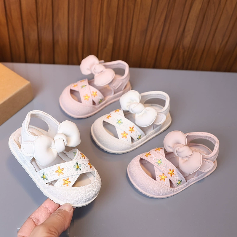 Один из поколения в поколение летняя девочка принцесса сандалии новая женская национальная обувь 1-3 мягкая подошва нескользящая обувь для ходьбы