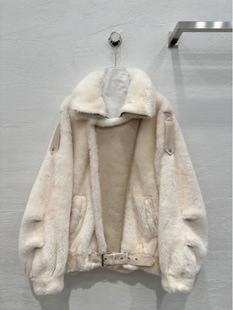 24����Ʒ ����Ƥ������L�C܇���M�ڰͿ�Ƥëһ�w��Ůͬ����H��