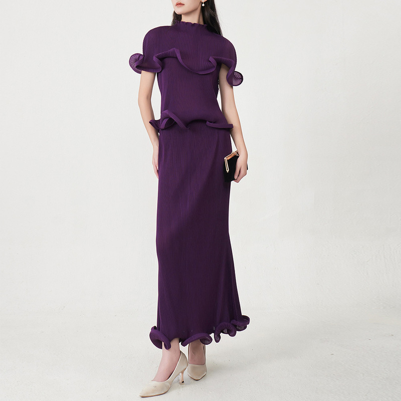 2025 New Elegant Pleated Ruffle Decoration Elegant Design T-Shirt Top Skirt Dress Two-Piece Set