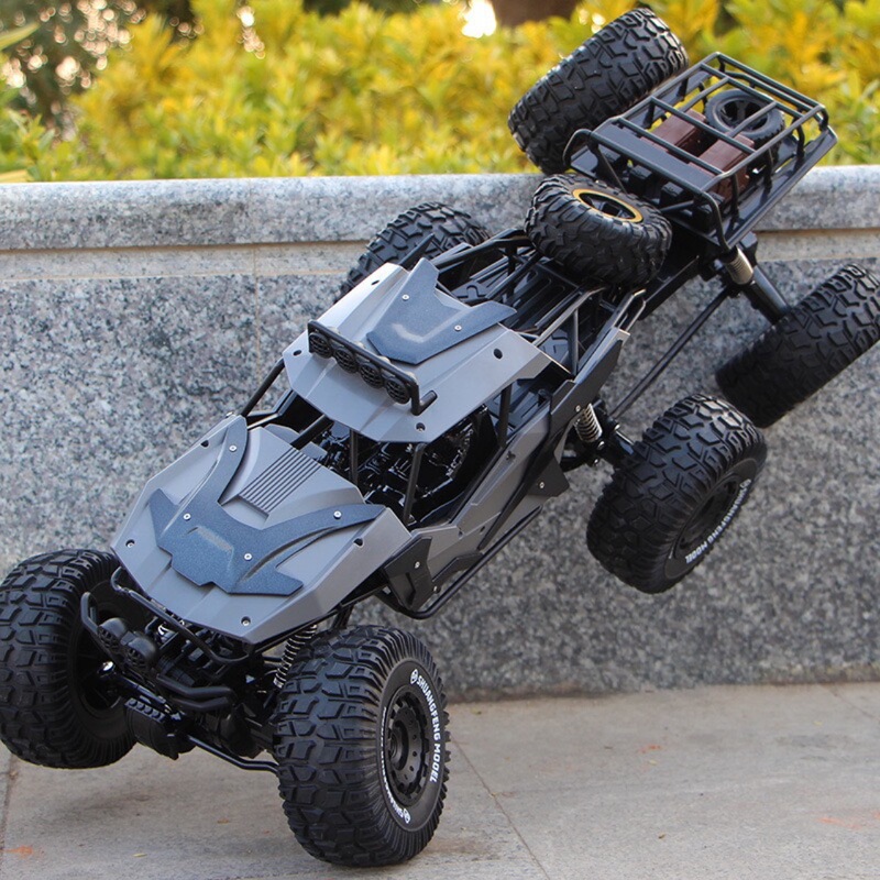 Giant Alloy Version Remote Control Off-Road Vehicle Four-Wheel Drive Climbing Charging Remote Control Car Toy Boy Children's Racing Car