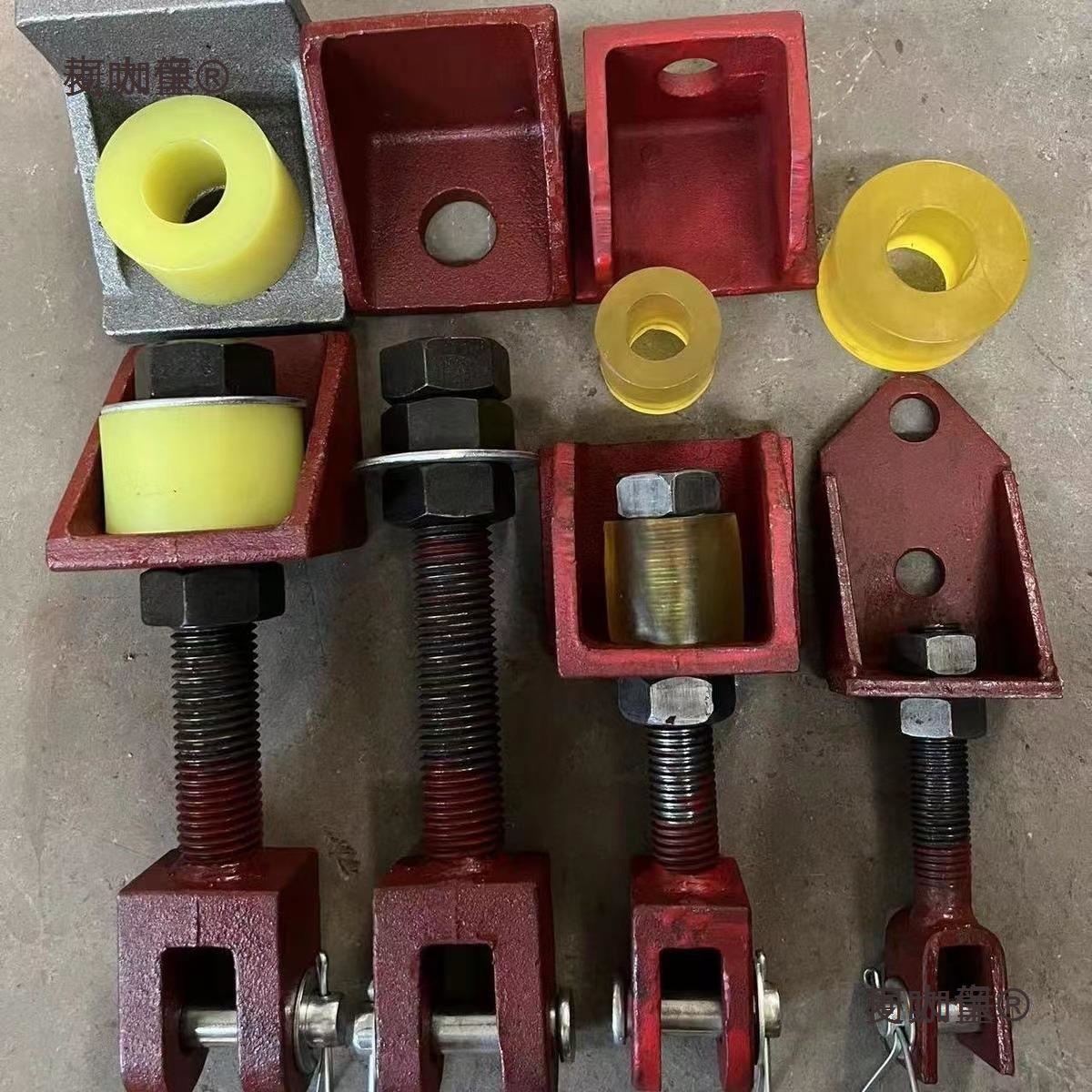 后八轮货车自卸车后门挂钩调节螺丝翻斗车尾门链条锁钩螺栓麦太保