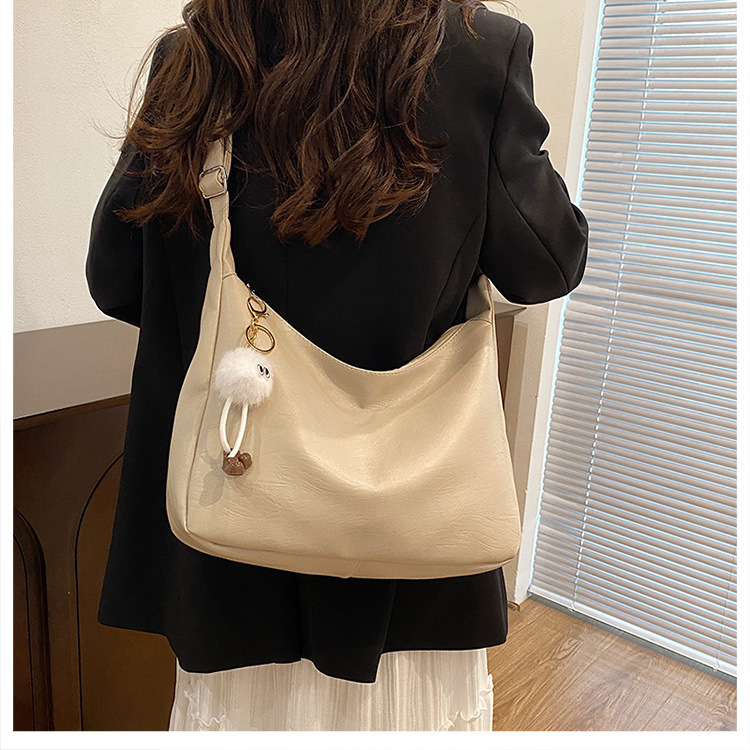 Simple and large-capacity bag for women, 2024 new style, fashionable and versatile casual single-shoulder bag, student commuting crossbody tote bag undefined